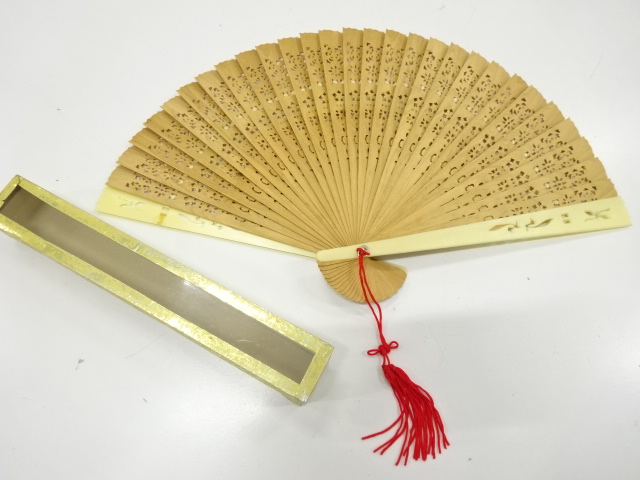 JAPANESE KIMONO / ANTIQUE FAN